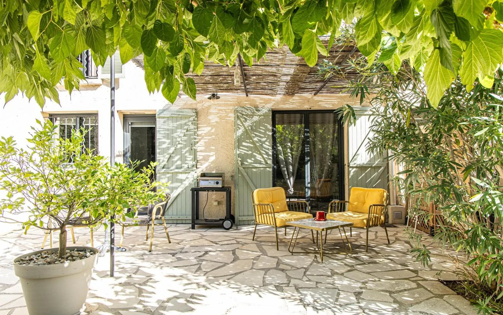 Bed and Breakfast Mas lou Félibrige Venelles Francia