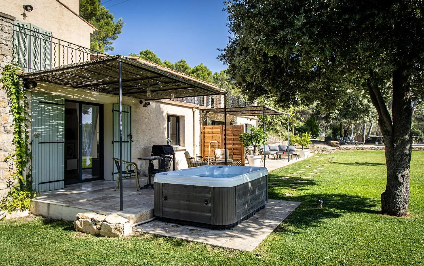 Bed and Breakfast Mas lou Félibrige Venelles